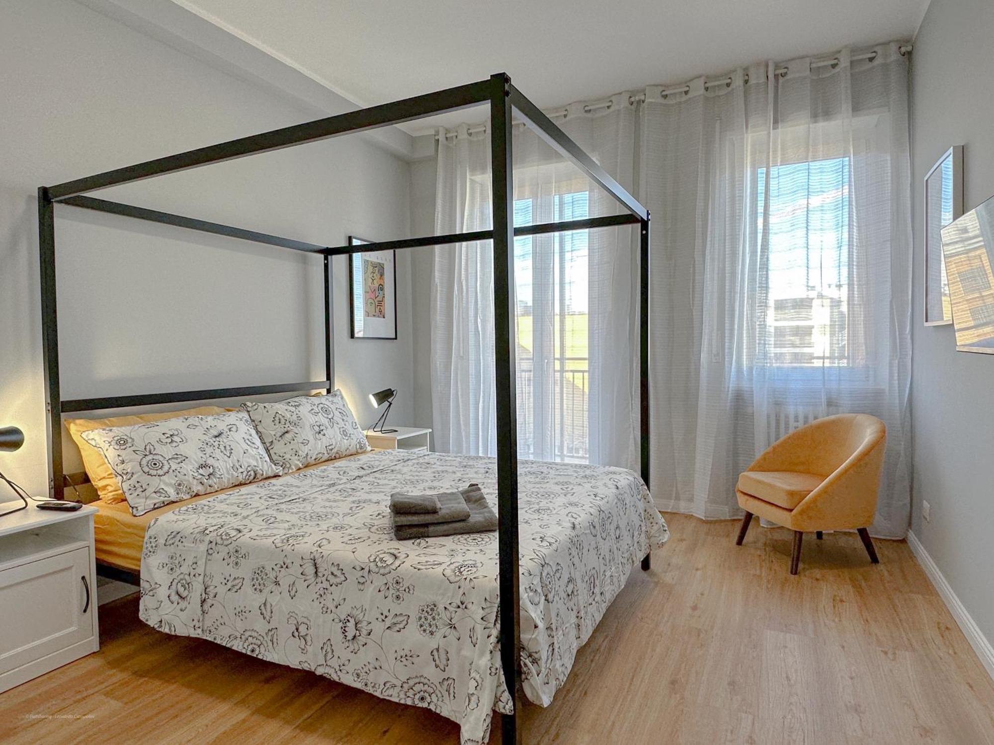 Torre 24 - Luxury Naviglio Suite Milão Exterior foto